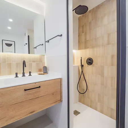 Apartamento Nuevo Frente Al Mar En El Mismo Paseo Maritimo